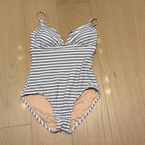 Kona Sol navy & white stripe one piece swimsuit size medium